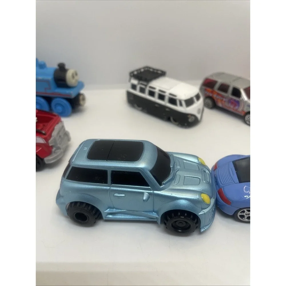 Assorted Lot Of 9 Loose Cars And Others‎